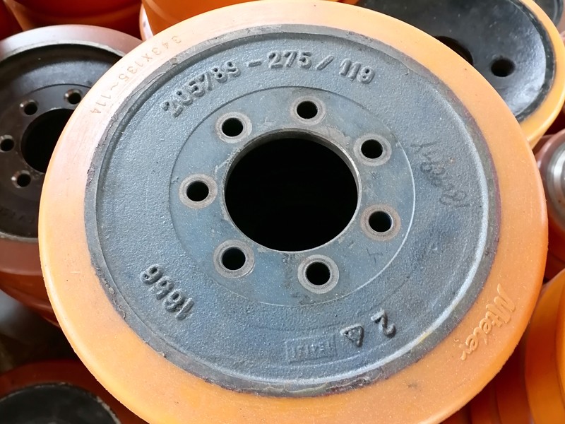 大型仓库叉车驱动轮