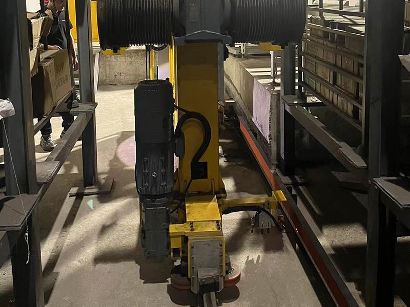 国产德马格112轮对