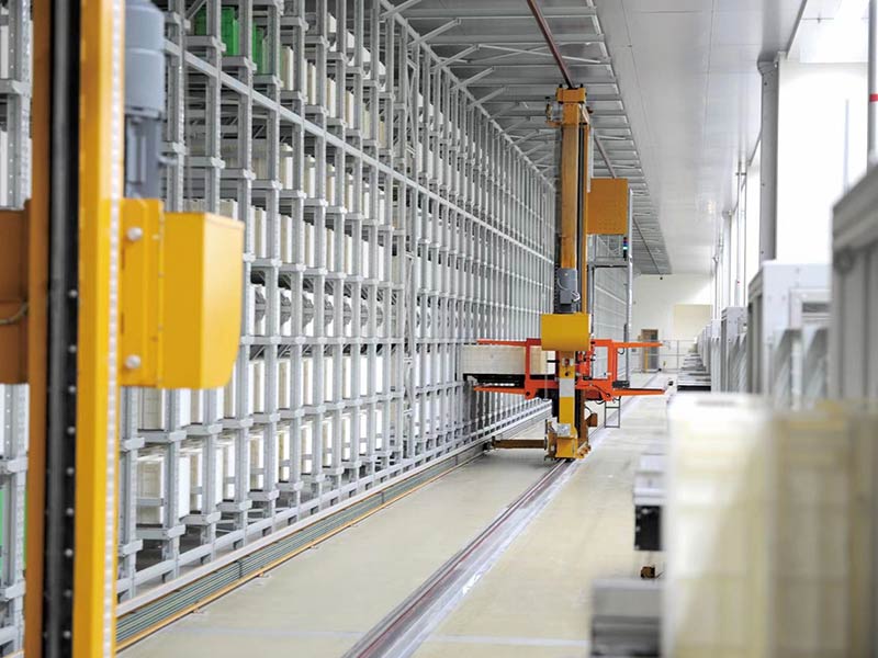 堆垛机箱式走轮在杭州某电商物流中的应用