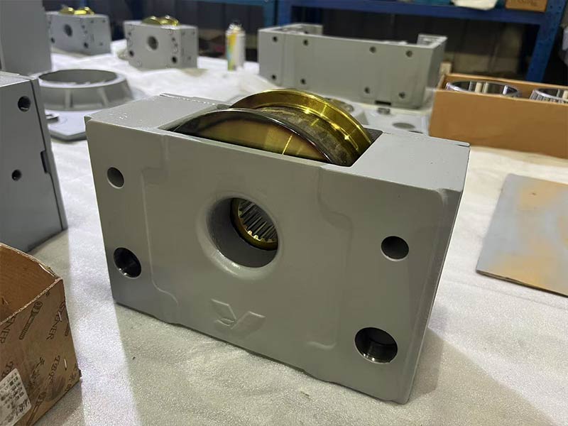 德马格125主动轮箱